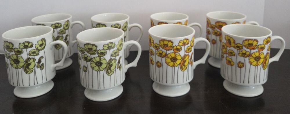 Vtg Mid-Century Modern Pedestal Mug Set 8 Floral Poppy Japan 70's Groovy Boho
